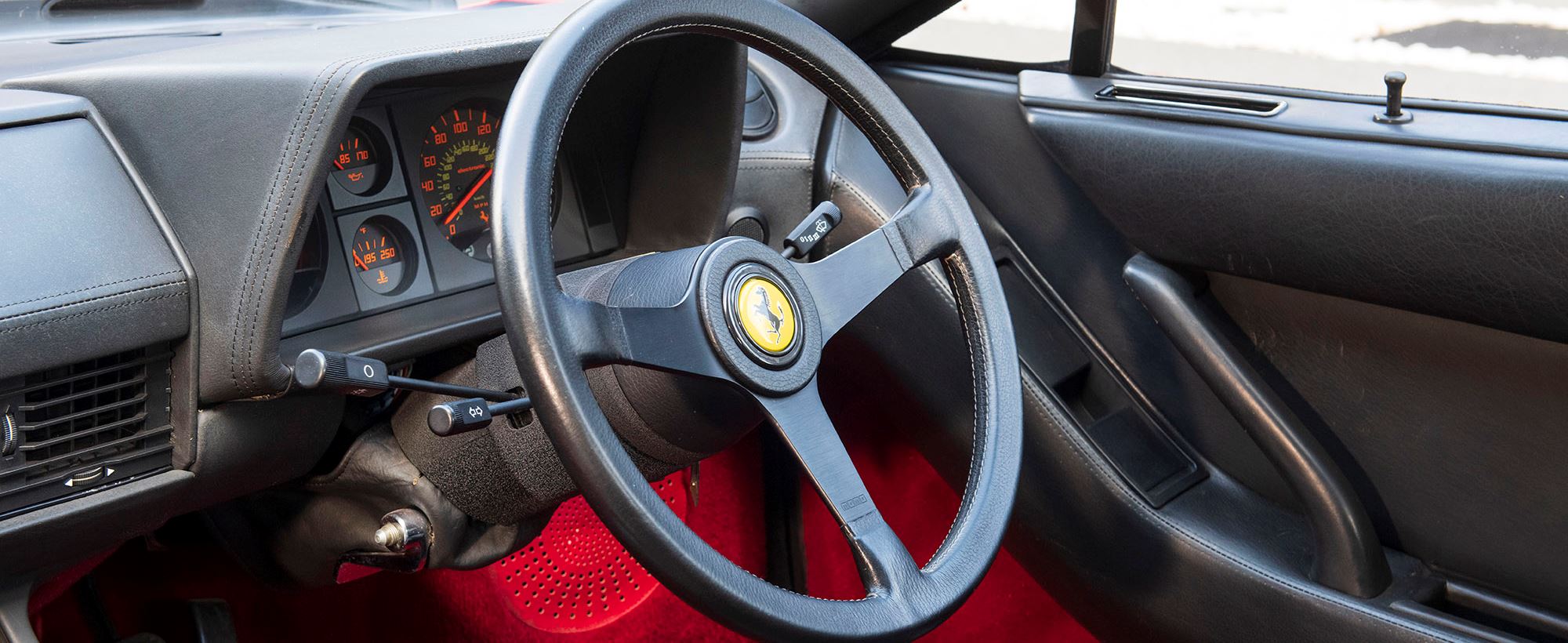 Ferrari Testarossa 022.jpg