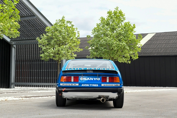 Rover 3500 V8 072.jpg
