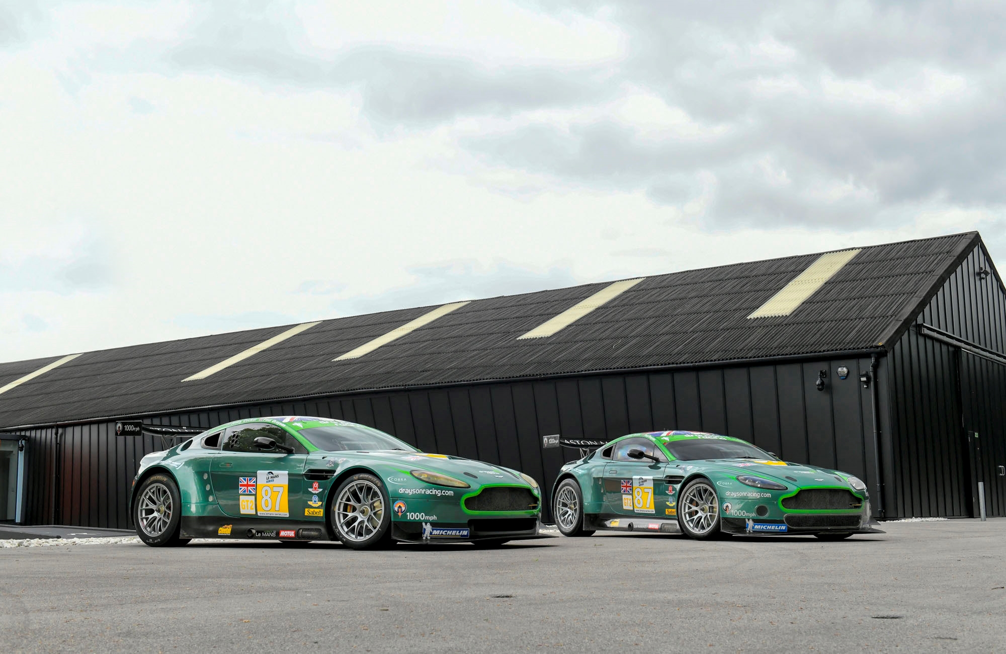 Aston Martin Group 018.jpg