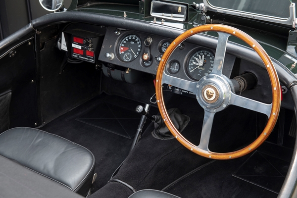 Jaguar XK120 021.jpg