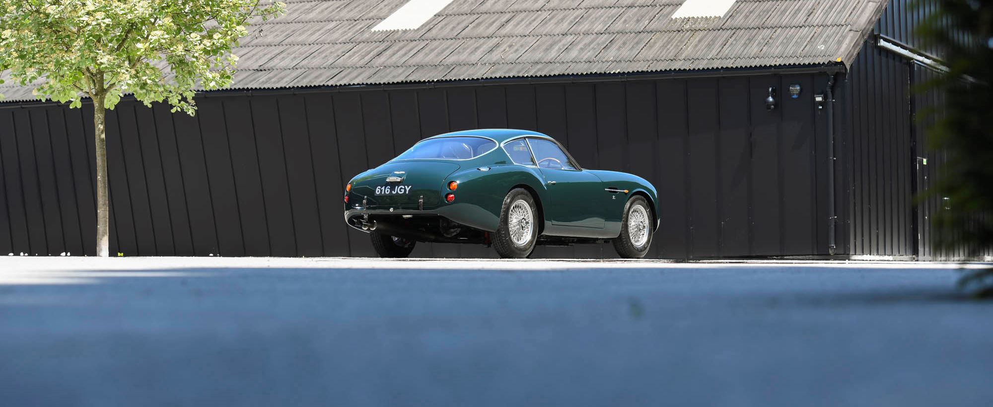 Aston Martin DB4 Zagato 040.jpg