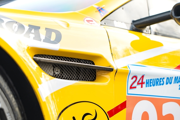 Vantage V8 GT2 Yellow -22.jpg