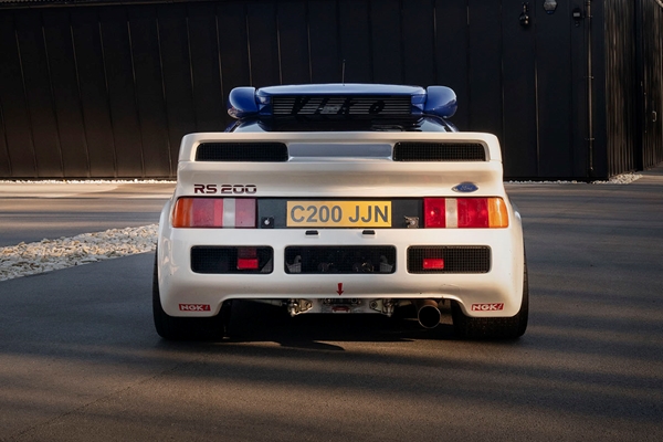 Ford RS 200 005.jpg