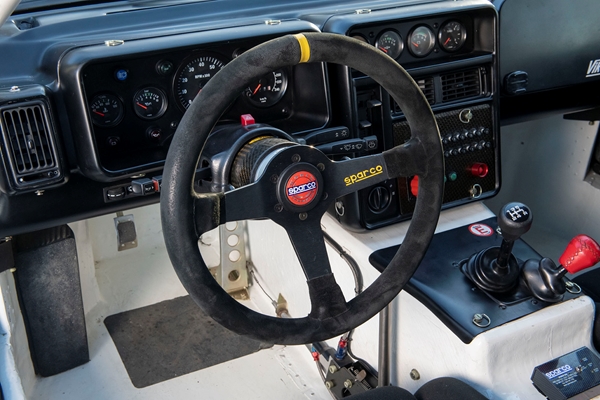 Ford RS 200 044.jpg